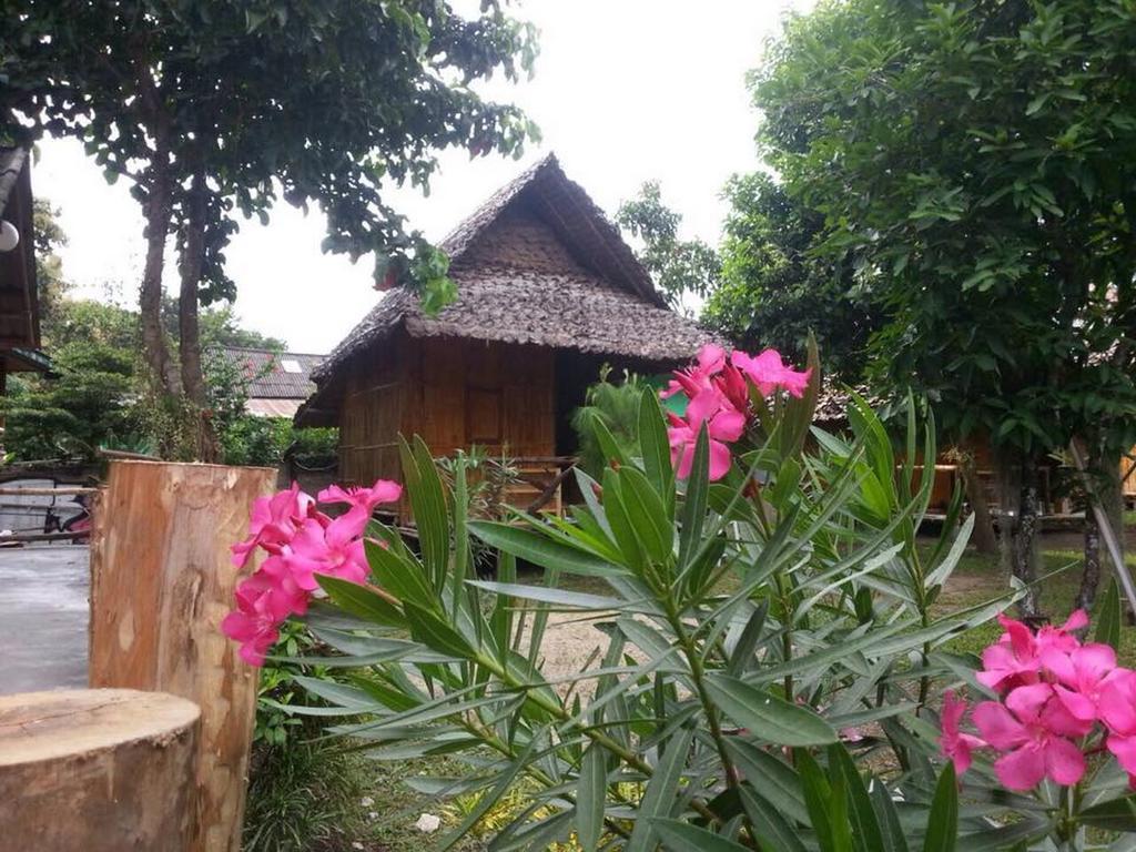 A Pousada Pai Cat Hut Exterior foto